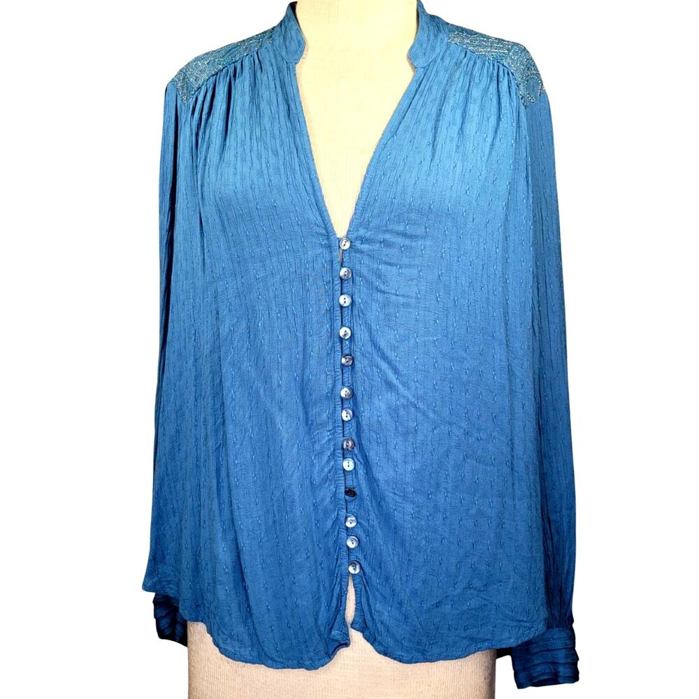 Free People Blue Relaxed Fit Blouse Size Small